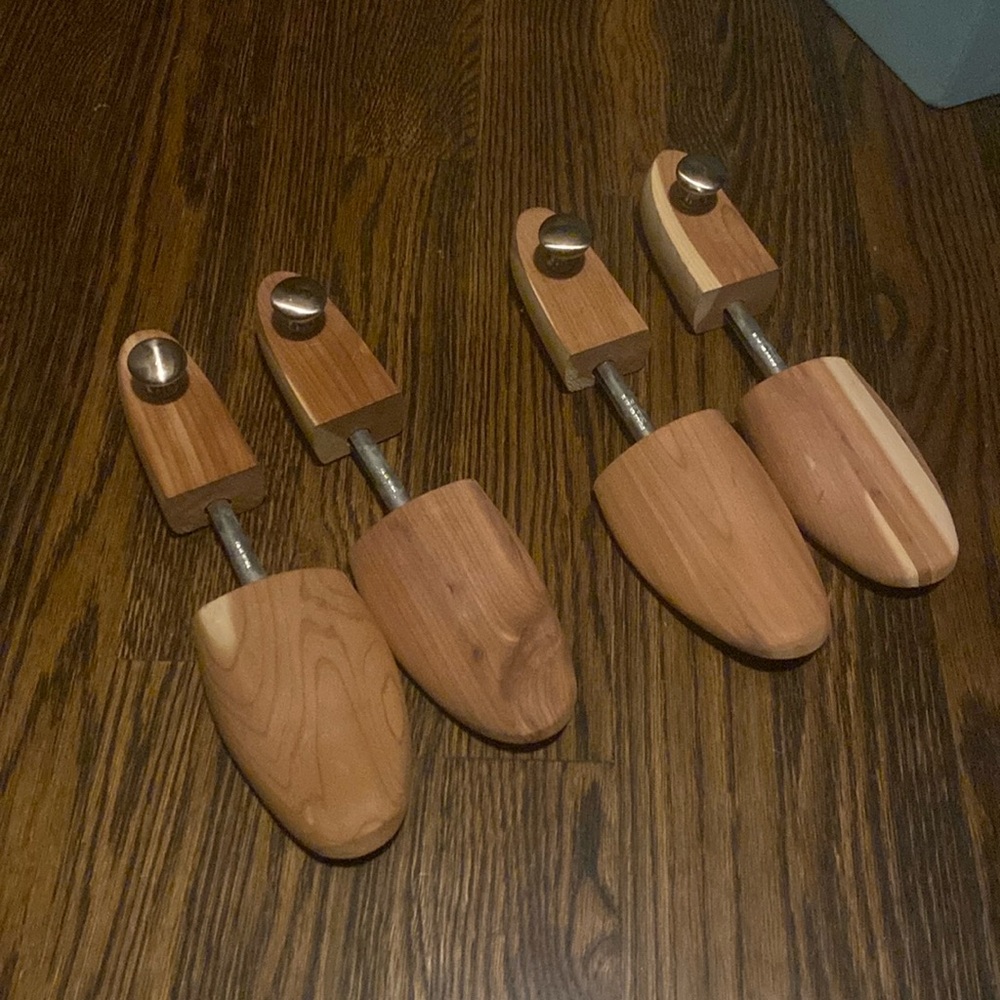 Cedar tree inserts for Men’s shoes